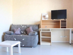 Studio cabine idéal, proche plage, parking privé, résidence sécurisée - FR-1-246-654
